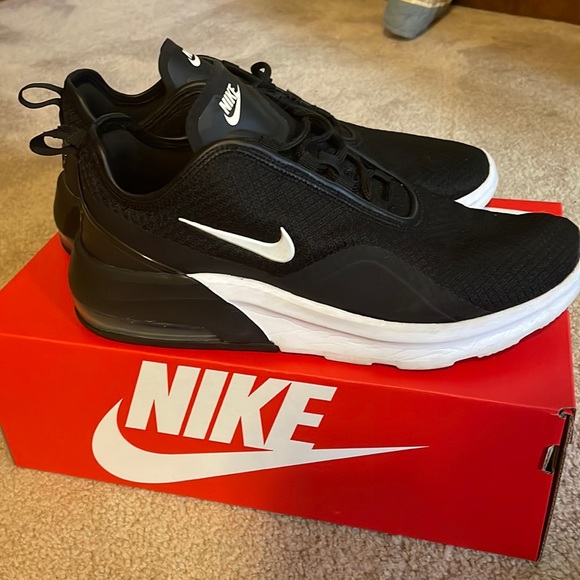 Nike Shoes - Nike Air Max Motion 2 black/white women 9.5